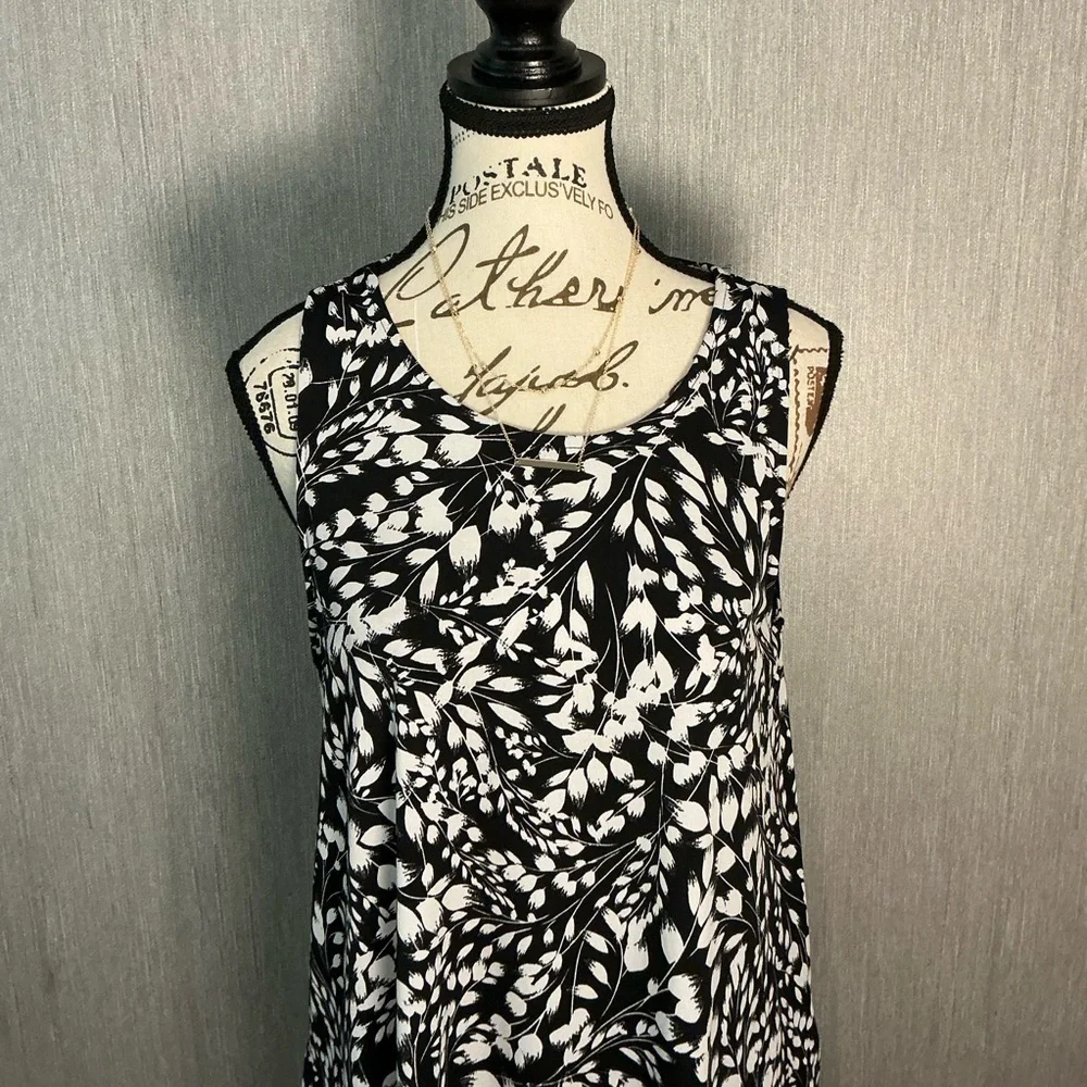 Karen Kane Monochrome Patterned Midi Dress Size Large - Picture 5 of 12